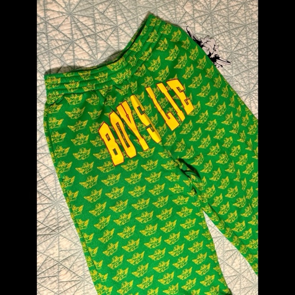 💚SOLD💚 New with tags Boys Lie left it on read mm pants
